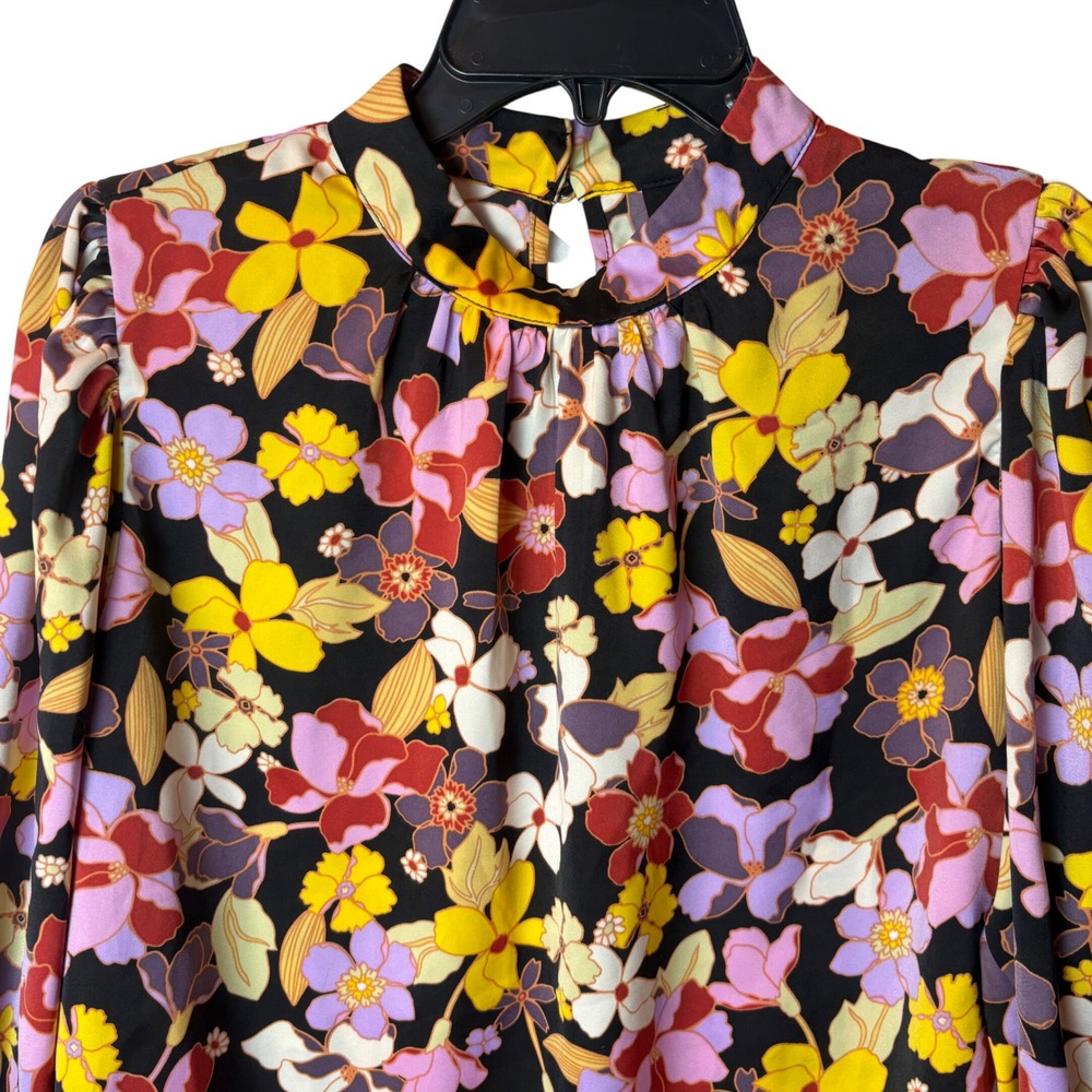 Who What Wear Black Floral Mock Neck Top Smocked Cuffs Dark Floral Womens M - Picture 2 of 6